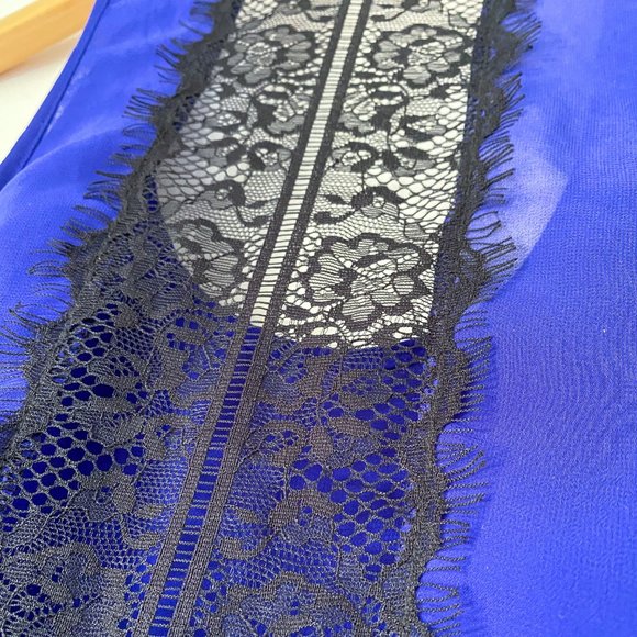 PURPLE CAMISOLE TOP WITH BLACK LACE BACK - Picture 4 of 4